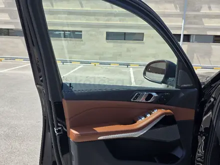 BMW X7 2023 года за 52 000 000 тг. в Шымкент – фото 11