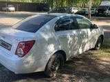 Chevrolet Aveo 2013 года за 1 800 000 тг. в Усть-Каменогорск – фото 3