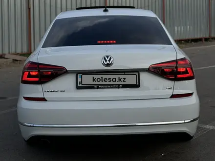 Volkswagen Passat 2017 года за 9 499 999 тг. в Алматы – фото 14