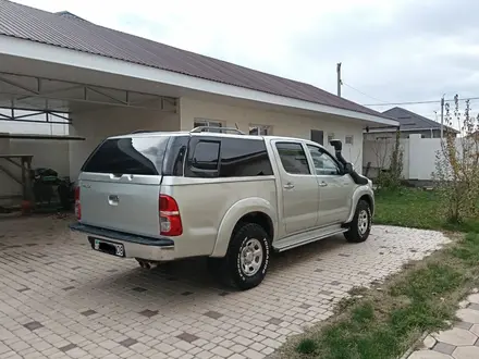 Toyota Hilux 2014 года за 10 500 000 тг. в Тараз – фото 3