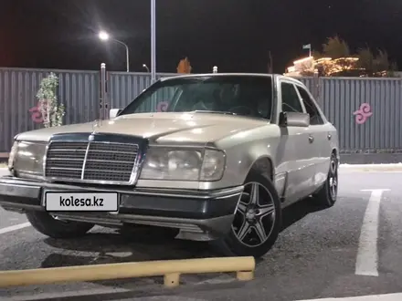 Mercedes-Benz E 260 1989 года за 1 299 000 тг. в Кызылорда – фото 2