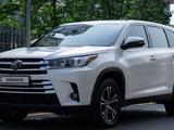 Toyota Highlander 2019 года за 20 500 000 тг. в Астана