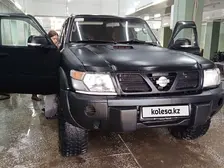 Nissan Patrol, 1999