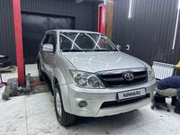 Toyota Fortuner 2006 годаfor7 900 000 тг. в Актау