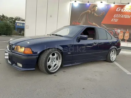 BMW 318 1996 года за 1 300 000 тг. в Алматы – фото 4