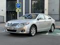 Toyota Camry 2010 года за 7 450 000 тг. в Алматы – фото 2