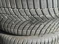 Зимние шины 225/60/18 Bridgestone 2 штукиfor50 000 тг. в Шымкент