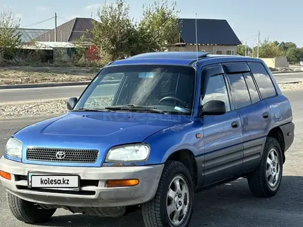 Toyota RAV4 1997 года за 3 000 000 тг. в Алматы