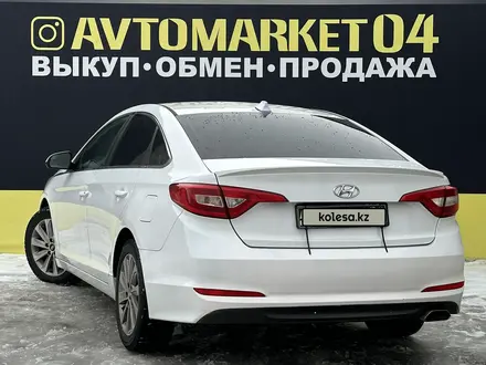 Hyundai Sonata 2016 года за 7 890 000 тг. в Актобе – фото 4