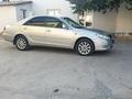 Toyota Camry 2004 годаүшін3 600 000 тг. в Шымкент – фото 2