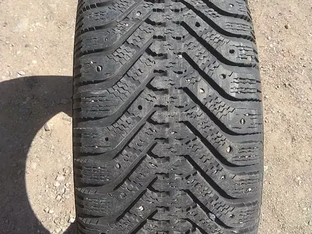 ОДНА шина 225/55 R17 — "GoodYear Ultra Grip 500" (Германия), зимн за 15 000 тг. в Астана – фото 2