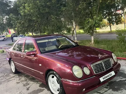 Mercedes-Benz E 280 1996 года за 2 400 000 тг. в Шымкент – фото 3