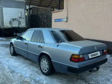 Mercedes-Benz E 230 1991 года за 1 850 000 тг. в Шымкент – фото 2