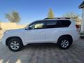 Toyota Land Cruiser Prado 2011 года за 15 500 000 тг. в Жанаозен – фото 2