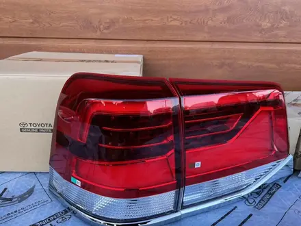 Задние фонари на Toyota Land Cruiser 200 за 30 000 тг. в Алматы – фото 4