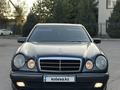 Mercedes-Benz E 230 1996 года за 2 500 000 тг. в Алматы