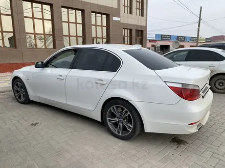 BMW 540 2006 года за 7 200 000 тг. в Атырау – фото 2