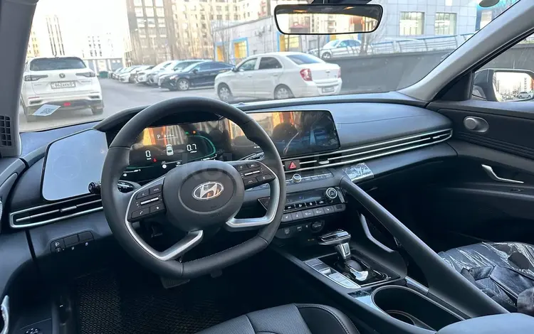 Hyundai Elantra 2024 годаүшін9 600 000 тг. в Астана
