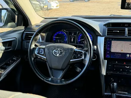 Toyota Camry 2015 года за 10 990 000 тг. в Актобе – фото 8