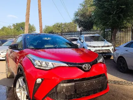 Toyota C-HR 2022 года за 11 700 000 тг. в Алматы