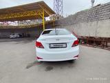 Hyundai Accent 2015 года за 5 600 000 тг. в Шымкент – фото 2