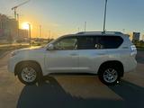 Toyota Land Cruiser Prado 2011 годаfor23 000 000 тг. в Астана – фото 3