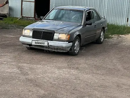 Mercedes-Benz E 260 1991 года за 1 000 000 тг. в Караганда – фото 5