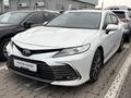 Toyota Camry Luxe 2023 года за 17 500 000 тг. в Алматы