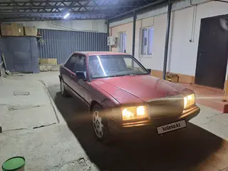 Mercedes-Benz 190
