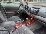 Toyota Camry 2005 годаүшін5 500 000 тг. в Тараз