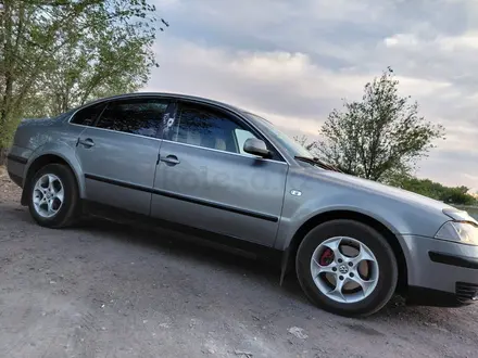 Volkswagen Passat 2001 года за 3 000 000 тг. в Караганда – фото 10