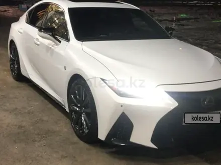 Lexus IS 350 2021 года за 24 900 000 тг. в Алматы – фото 12