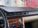 Mercedes-Benz E 230 1991 года за 1 800 000 тг. в Кентау – фото 2