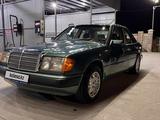 Mercedes-Benz E 230 1991 года за 1 800 000 тг. в Кентау – фото 4