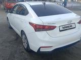 Hyundai Accent 2019 года за 7 150 000 тг. в Актобе – фото 4