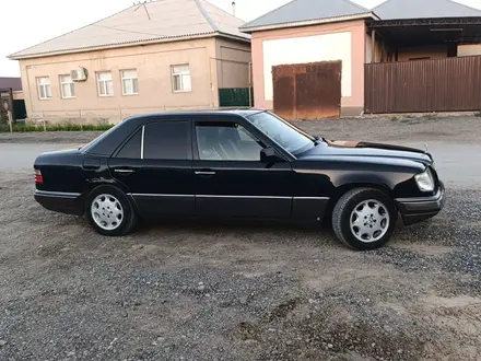 Mercedes-Benz E 280 1994 года за 2 000 000 тг. в Кызылорда – фото 3