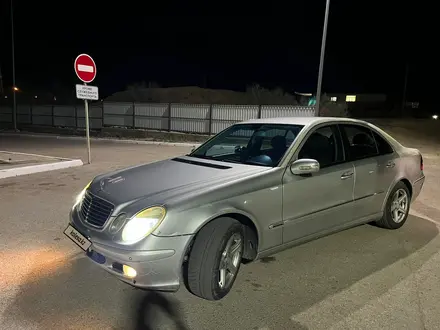 Mercedes-Benz E 240 2003 года за 3 000 000 тг. в Караганда – фото 10