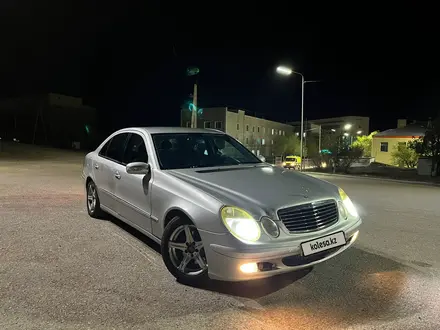 Mercedes-Benz E 240 2003 года за 3 000 000 тг. в Караганда