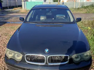 BMW 745