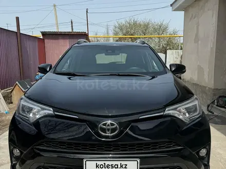 Toyota RAV4 2017 года за 10 000 000 тг. в Алматы
