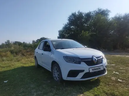 Renault Logan 2018 года за 3 000 000 тг. в Алматы – фото 8