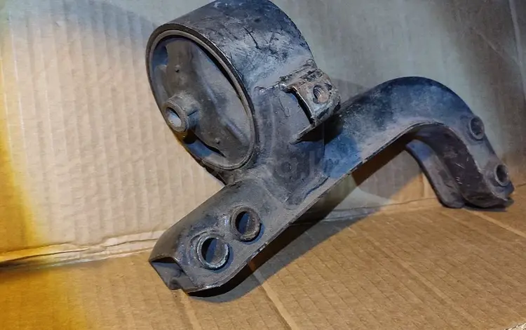 Подушка двигателя Тойота целика за 10 000 тг. в Петропавловск