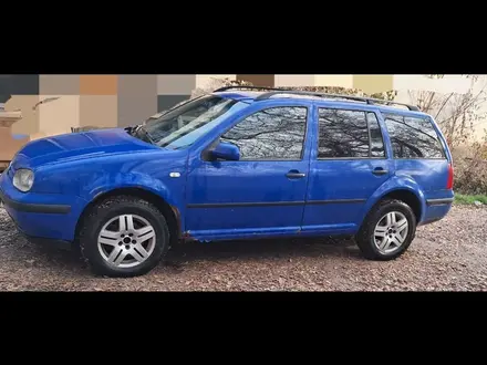 Volkswagen Golf 2002 года за 1 500 000 тг. в Алматы – фото 2
