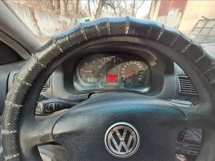 Volkswagen Golf 2002 года за 1 500 000 тг. в Алматы – фото 5