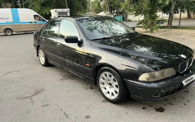 BMW 525 2000 годаfor2 500 000 тг. в Алматы