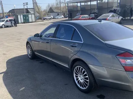 Mercedes-Benz S 500 2007 года за 5 500 000 тг. в Караганда – фото 16