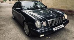 Mercedes-Benz E 200 1997 годаfor3 300 000 тг. в Караганда – фото 2