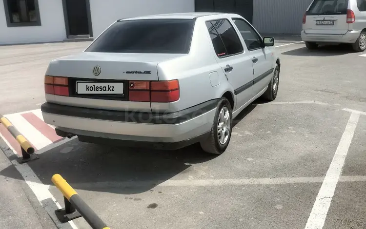Volkswagen Vento 1992 года за 1 100 000 тг. в Шымкент