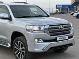 Toyota Land Cruiser 2016 года за 26 500 000 тг. в Караганда – фото 2