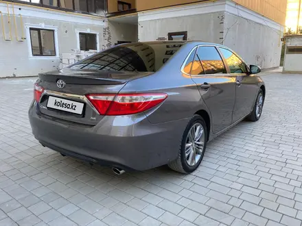 Toyota Camry 2017 года за 10 000 000 тг. в Уральск – фото 23